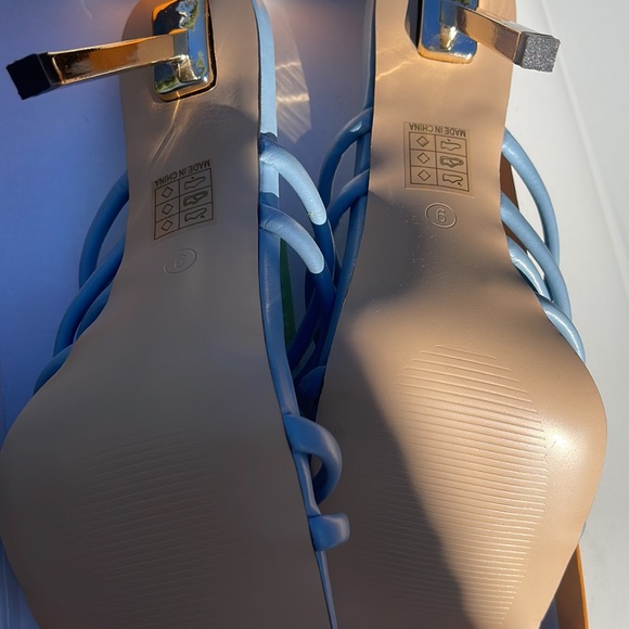 Public desire blue heels - Picture 3 of 3